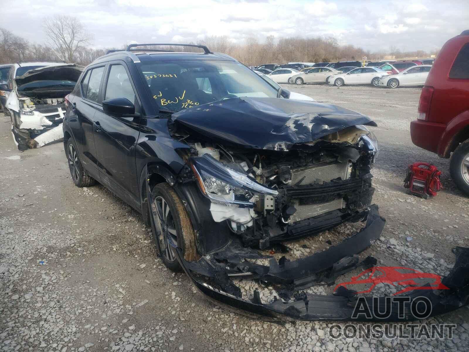 NISSAN KICKS 2018 - 3N1CP5CU6JL529903
