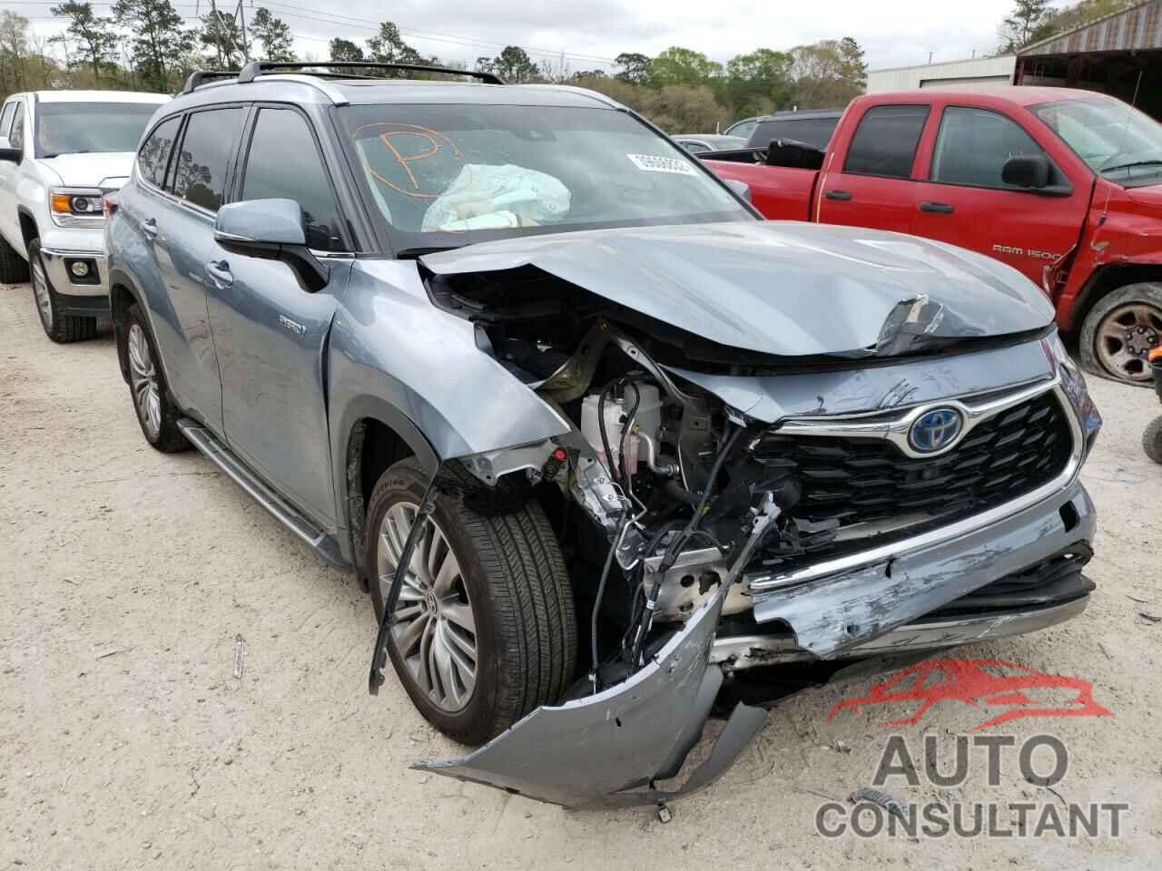 TOYOTA HIGHLANDER 2020 - 5TDFARAH2LS003869