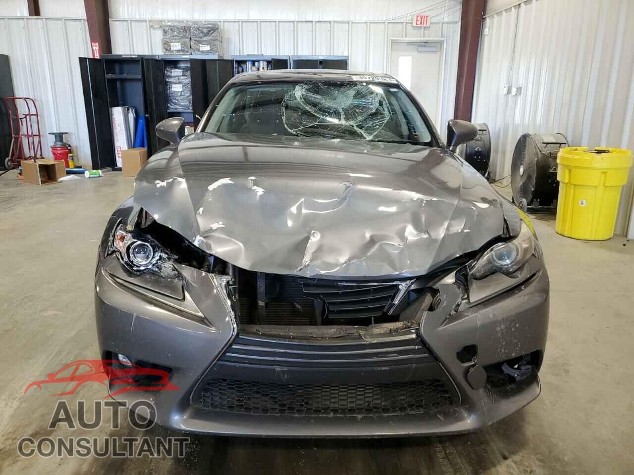 LEXUS IS 2015 - JTHBF1D29F5059602