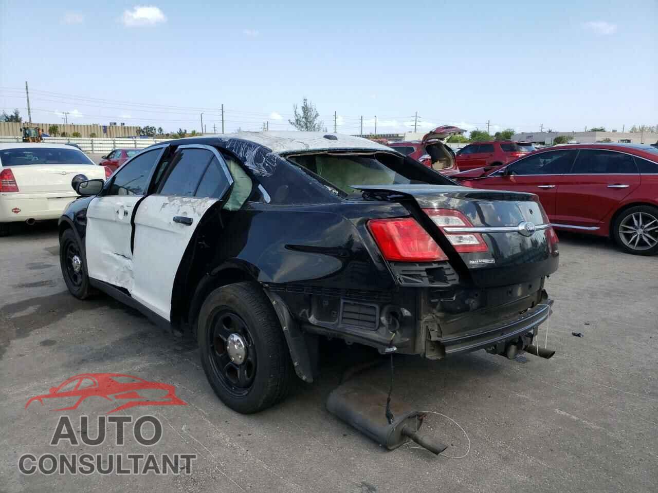 FORD TAURUS 2018 - 1FAHP2MK5JG104231
