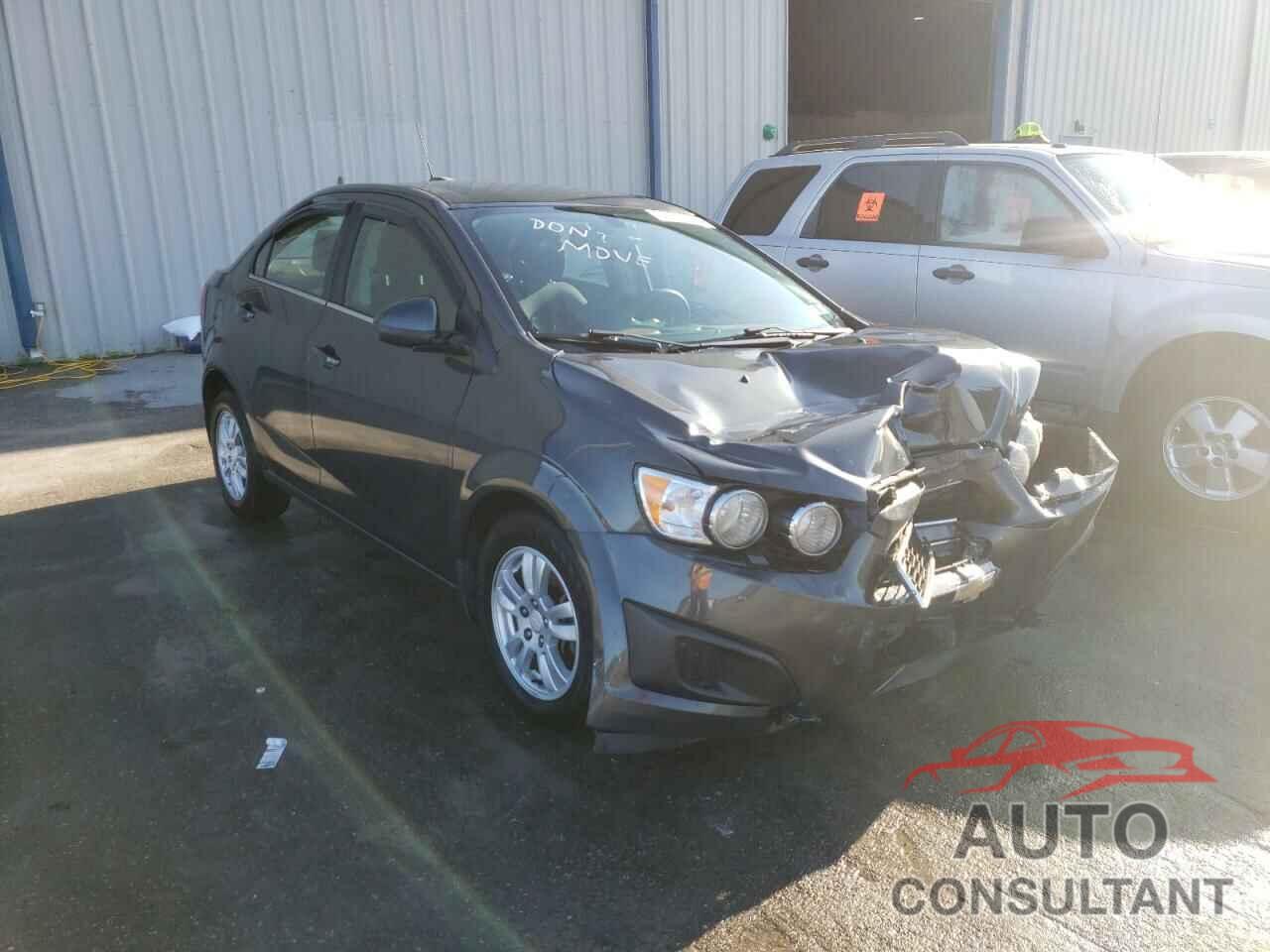 CHEVROLET SONIC 2016 - 1G1JC5SGXG4184555