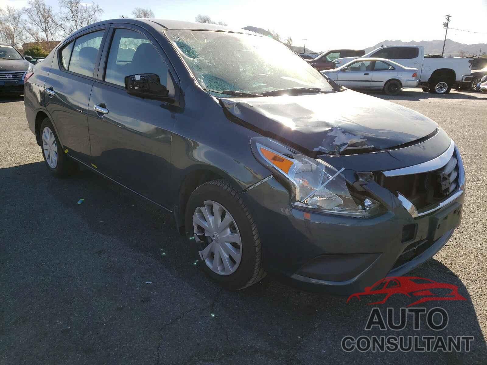 NISSAN VERSA 2017 - 3N1CN7AP7HL821293