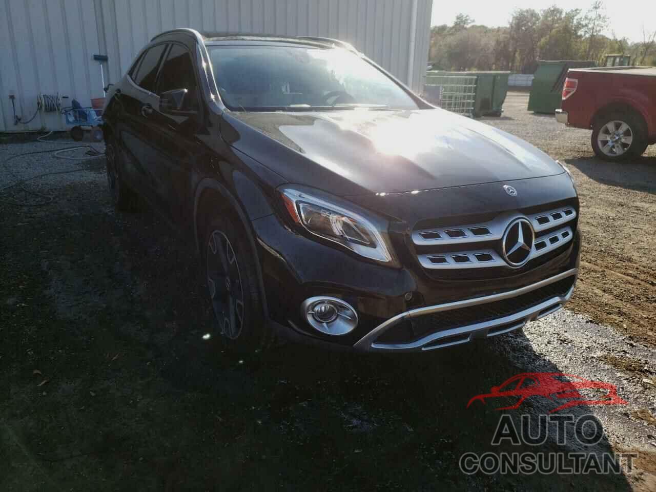 MERCEDES-BENZ GLA-CLASS 2019 - WDCTG4EB5KU019563