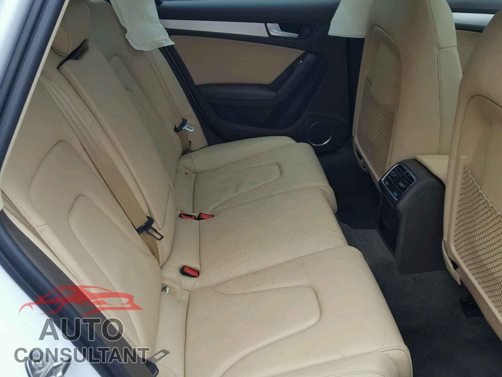 AUDI A4 2016 - WAUFFAFL5GA004871