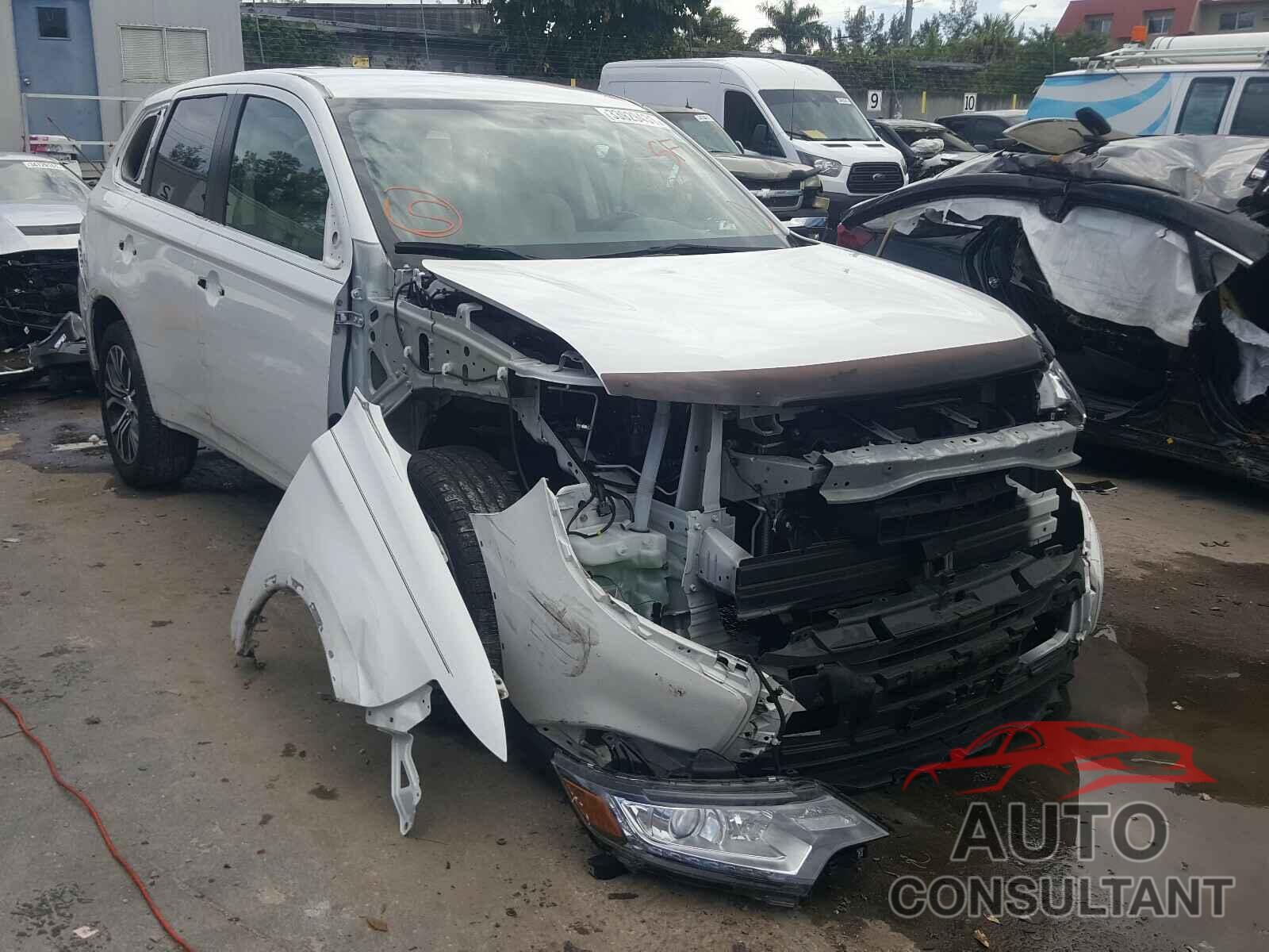 MITSUBISHI OUTLANDER 2018 - JA4AD3A35JZ069468