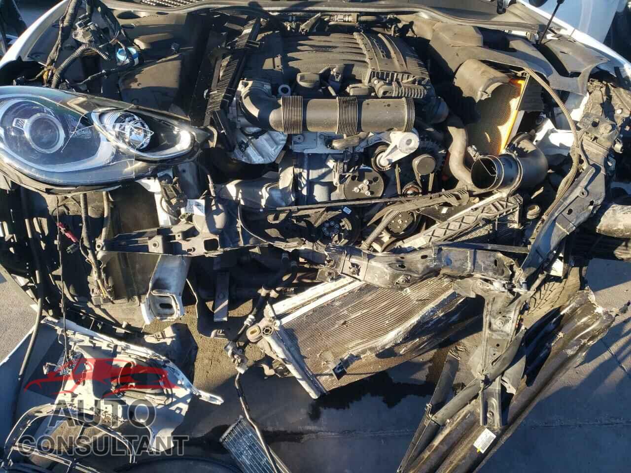 PORSCHE CAYENNE 2017 - WP1AA2A21HKA86883