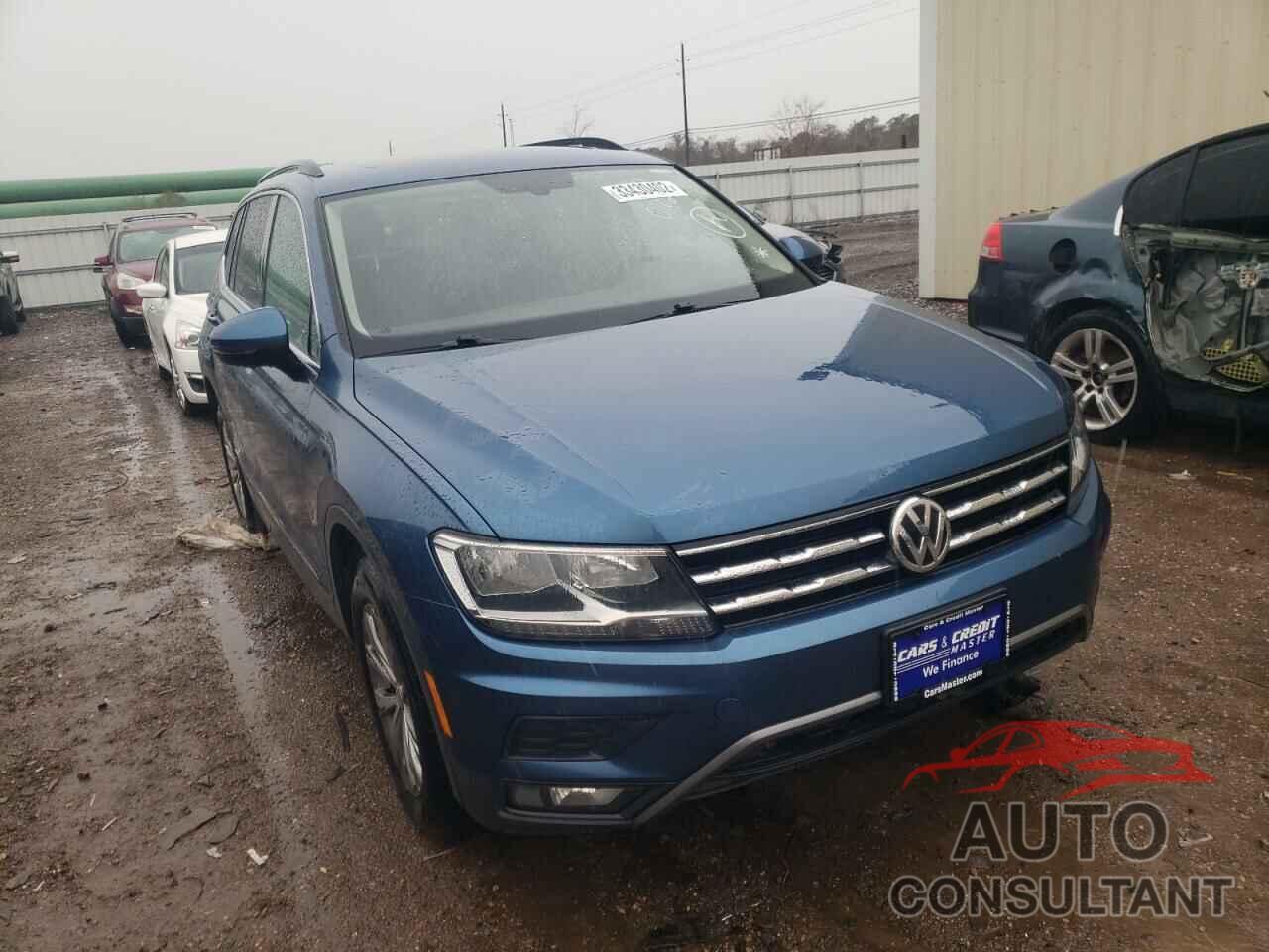 VOLKSWAGEN TIGUAN 2018 - 3VV3B7AX3JM010209