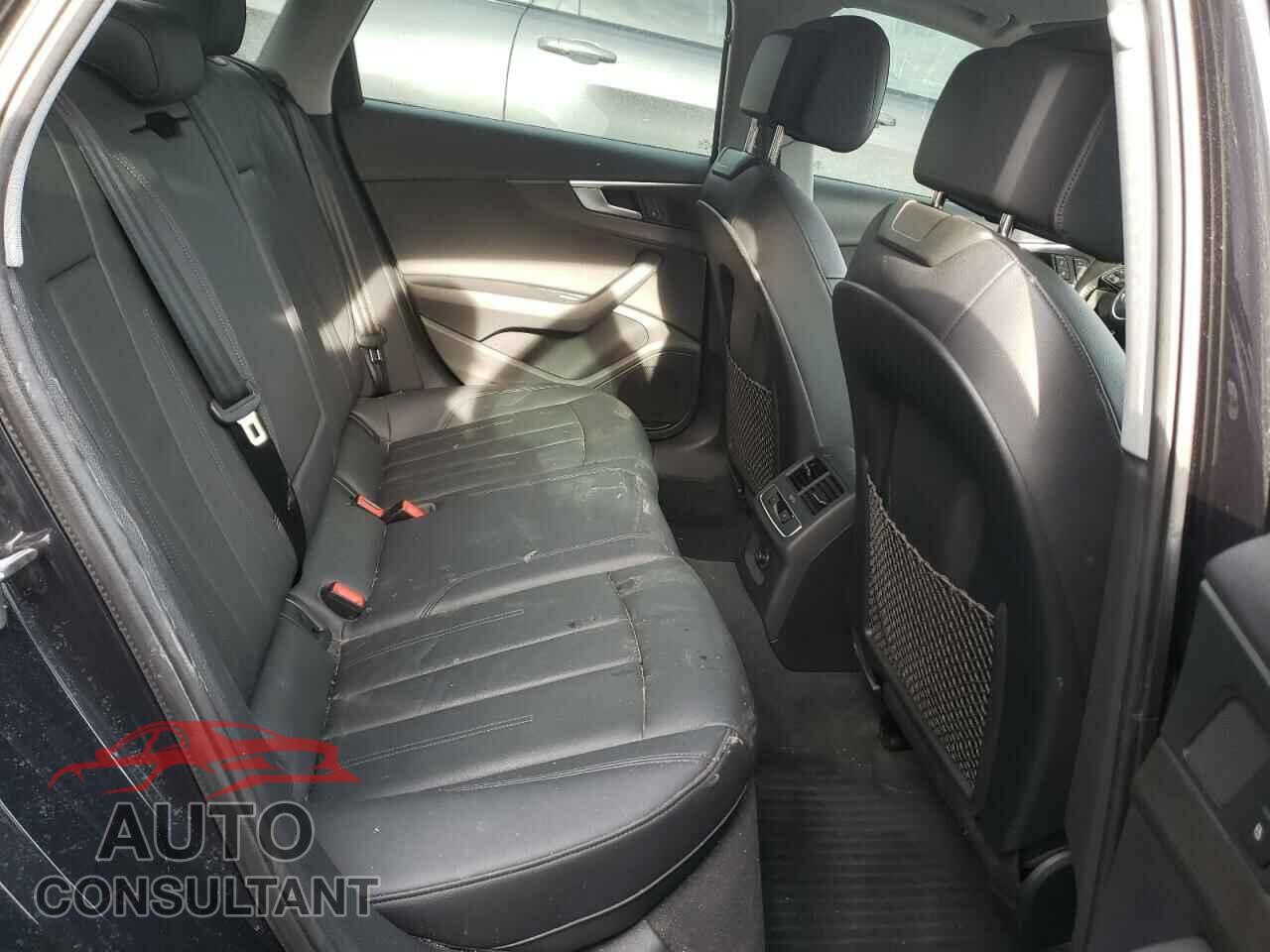 AUDI A4 2017 - WAUDNAF42HN057945