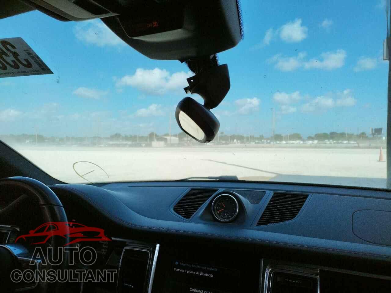 PORSCHE MACAN 2017 - WP1AA2A54HLB04930