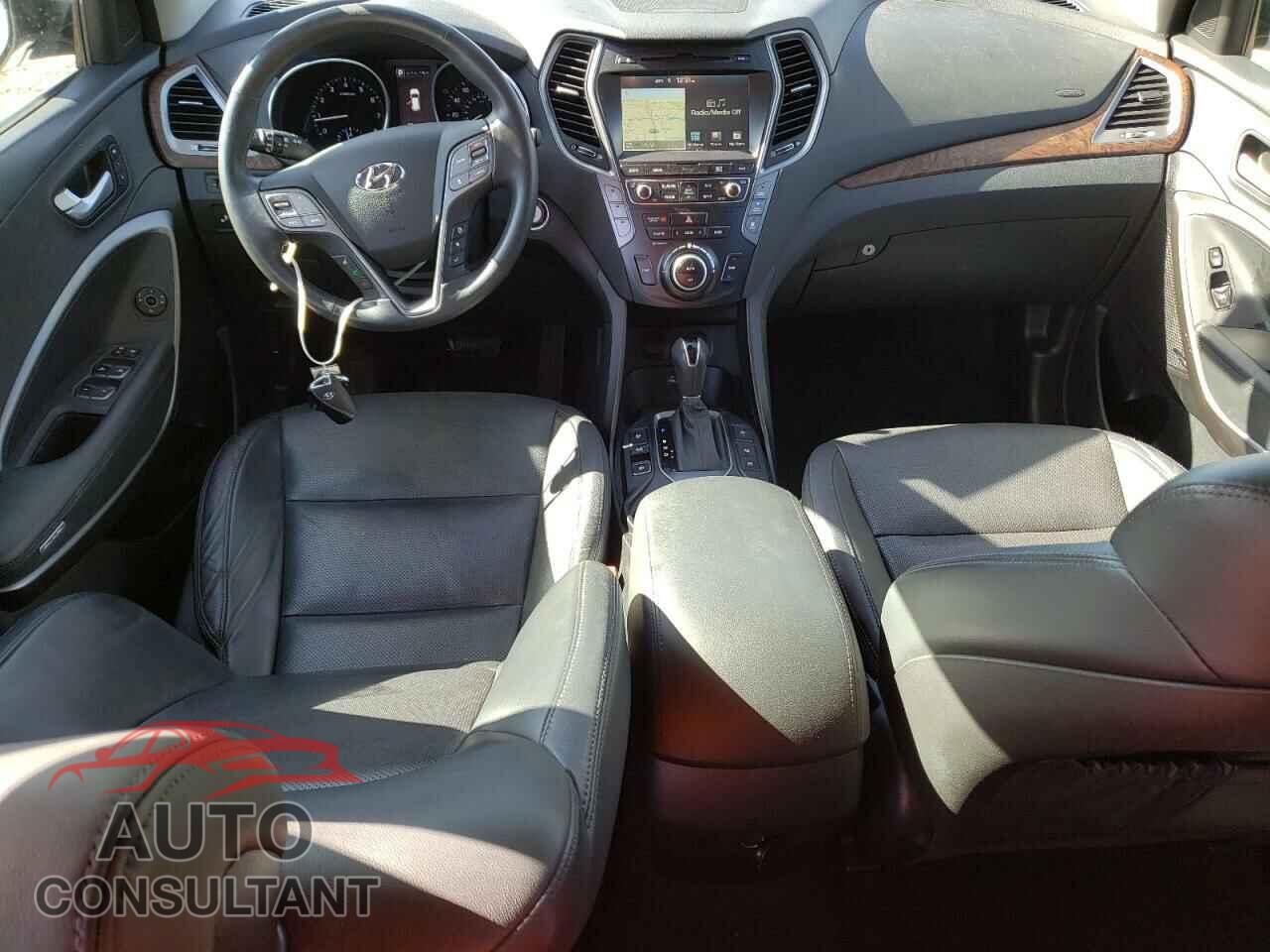 HYUNDAI SANTA FE 2017 - KM8SR4HF4HU197219
