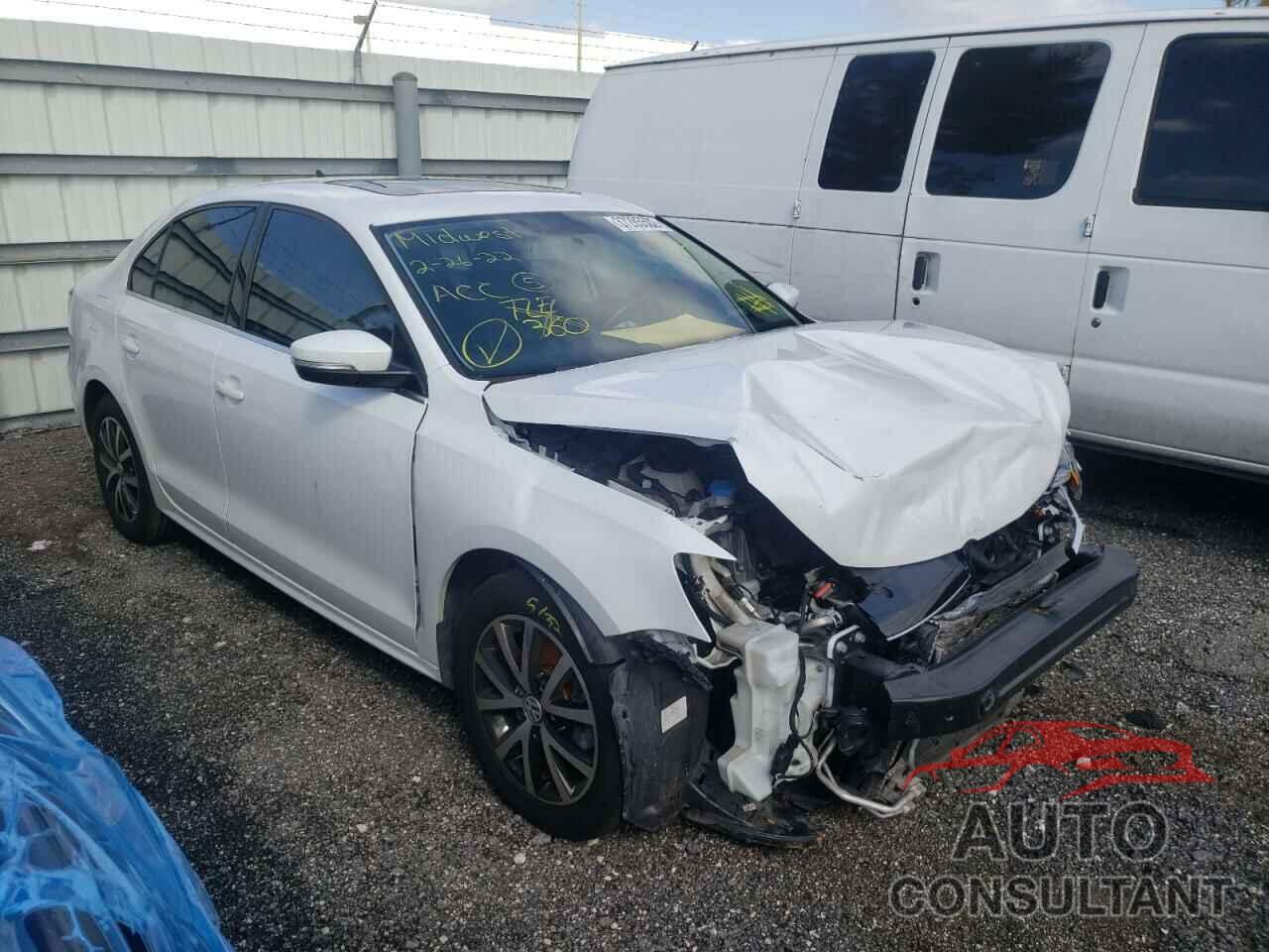 VOLKSWAGEN JETTA 2018 - 3VWDB7AJ6JM210965