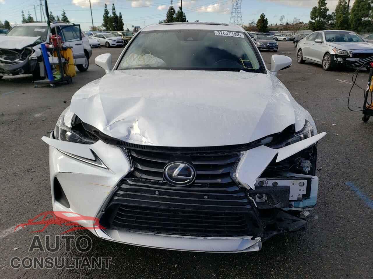 LEXUS IS 2018 - JTHBA1D20J5080331