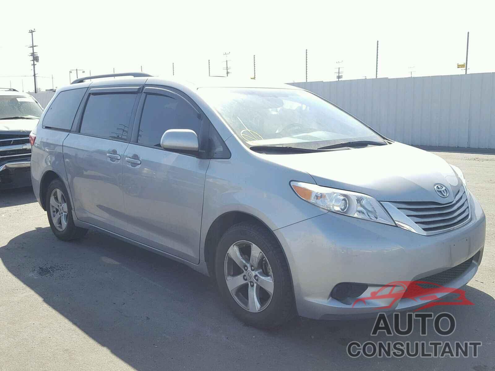 TOYOTA SIENNA LE 2016 - 5TDKK3DC4GS752431