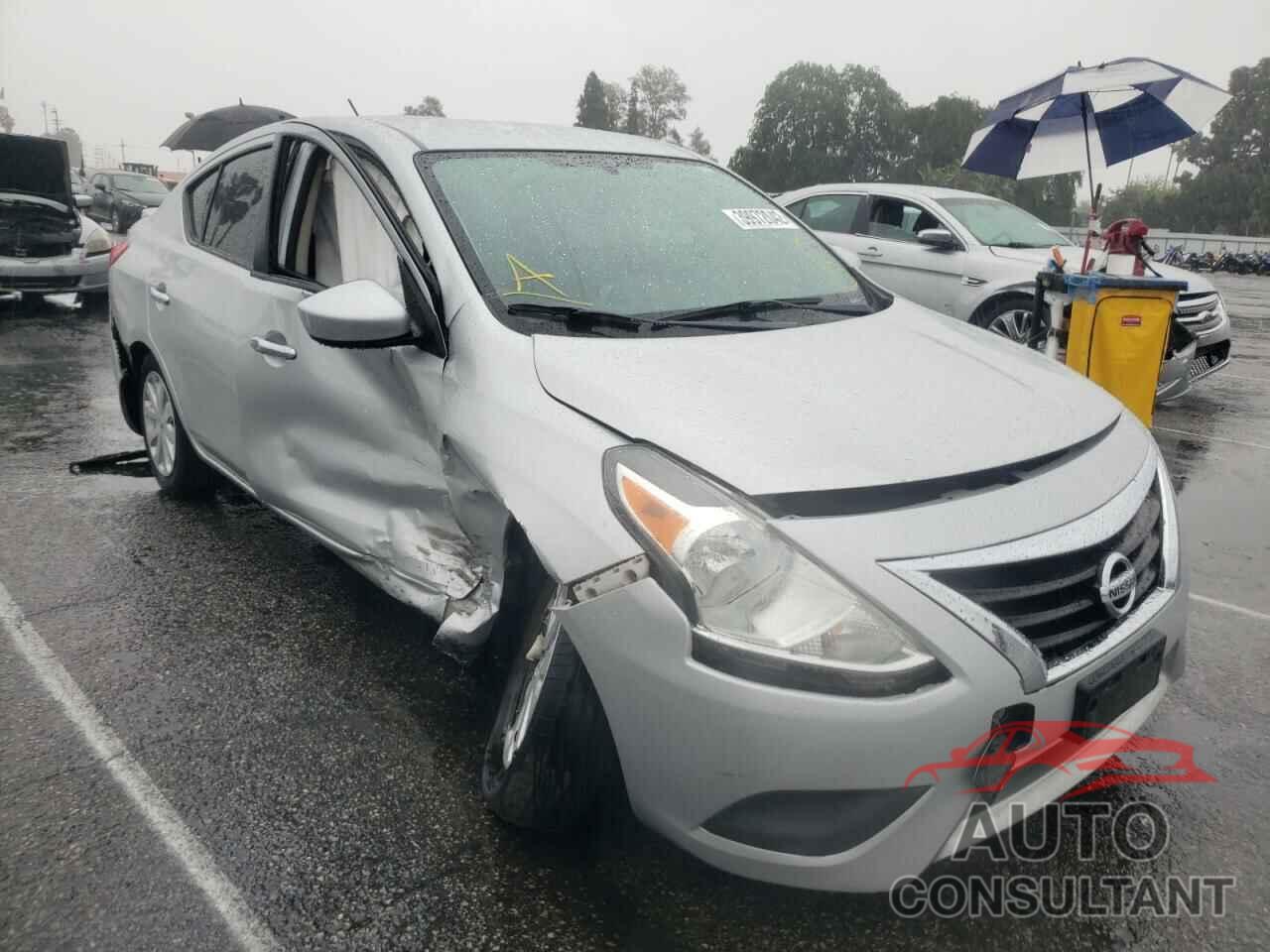 NISSAN VERSA 2017 - 3N1CN7AP8HK427419