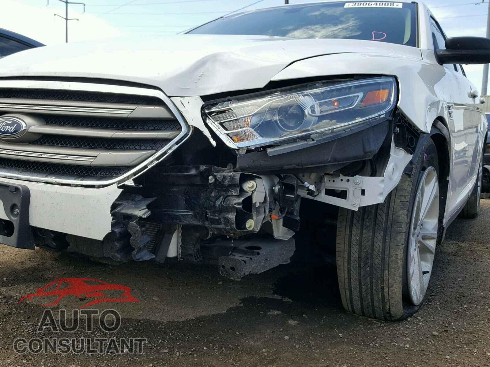 FORD TAURUS 2016 - 1FAHP2D88GG148043