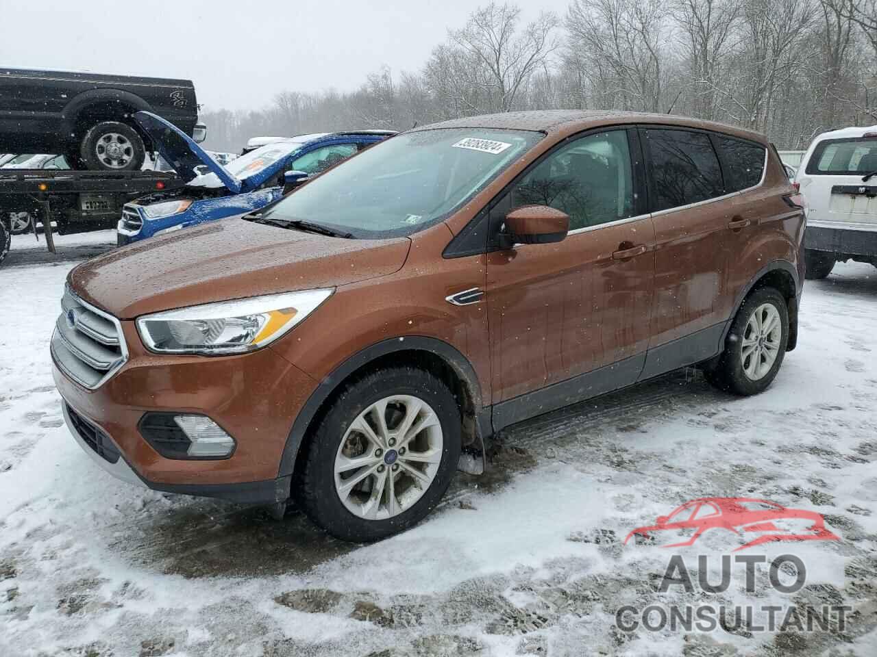 FORD ESCAPE 2017 - 1FMCU9G96HUC62602