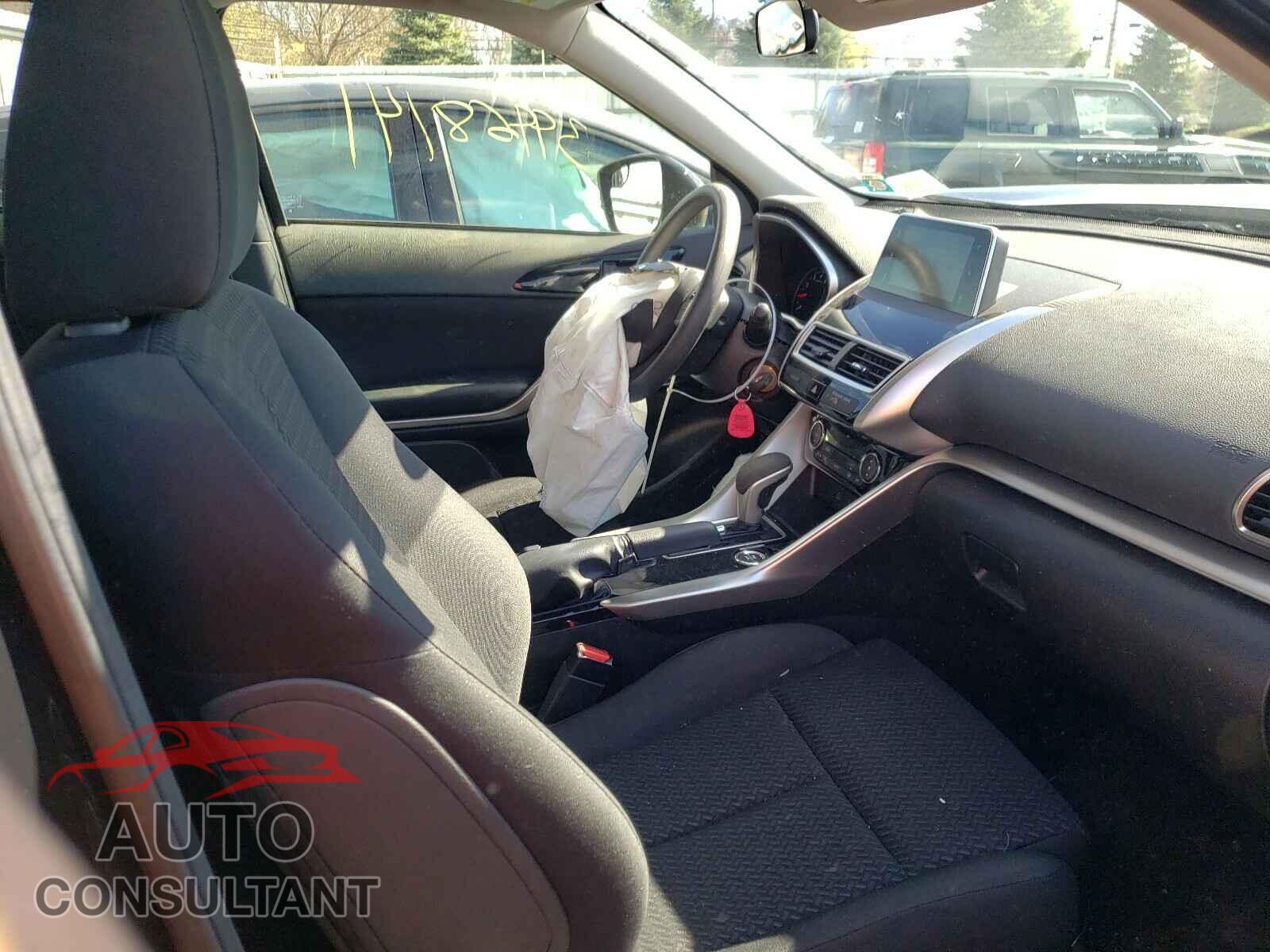 MITSUBISHI ECLIPSE 2019 - JA4AT4AA0KZ020848