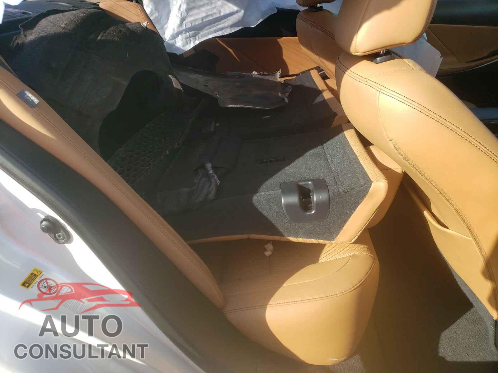 LEXUS IS 2016 - JTHBA1D2XG5080734