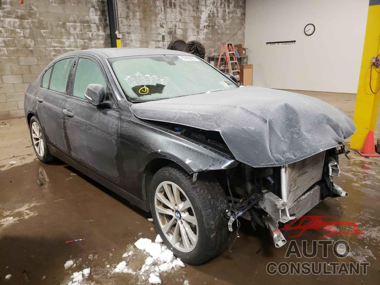 BMW 3 SERIES 2018 - WBA8E5G5XJNU46550