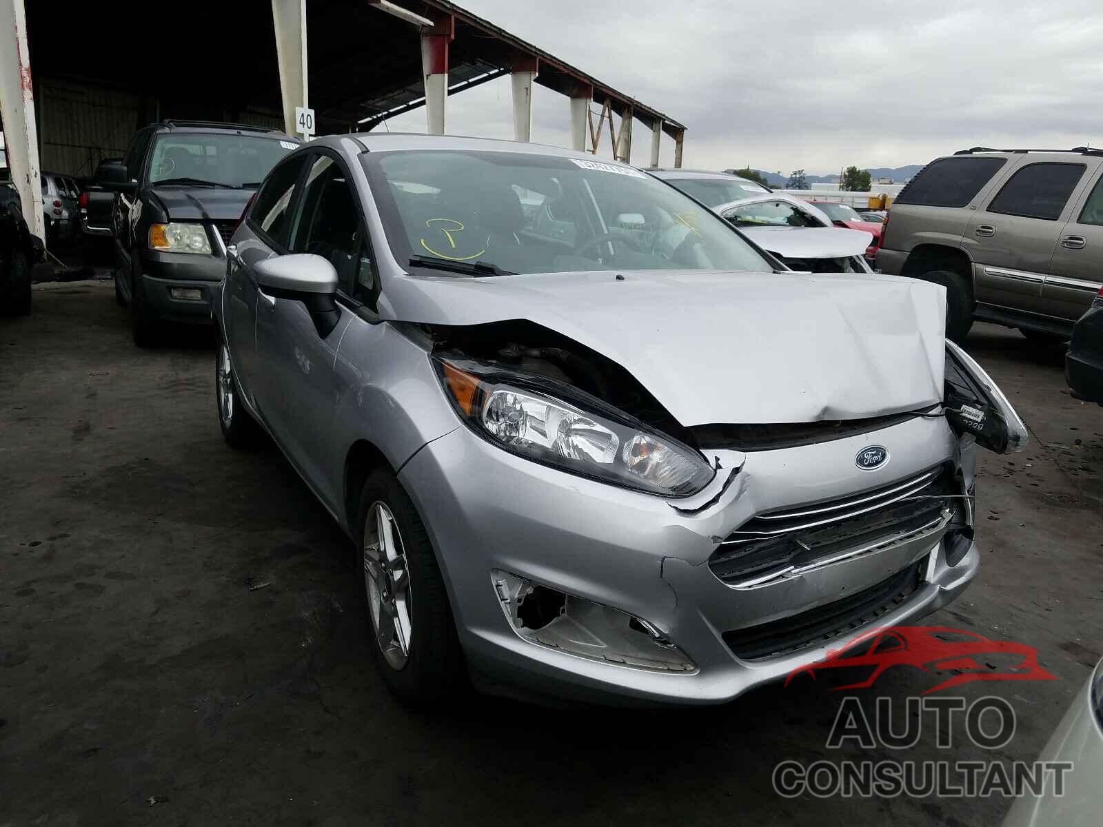 FORD FIESTA 2017 - 3FADP4EJ9HM118830