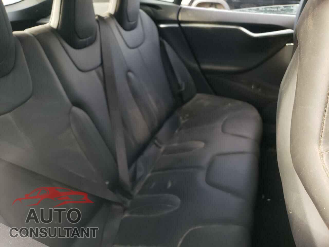 TESLA MODEL S 2016 - 5YJSA1E20GF142575