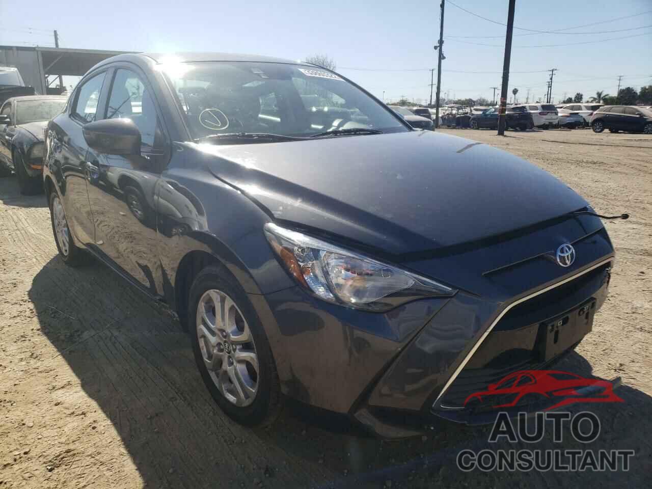 TOYOTA YARIS 2017 - 3MYDLBYV5HY172421