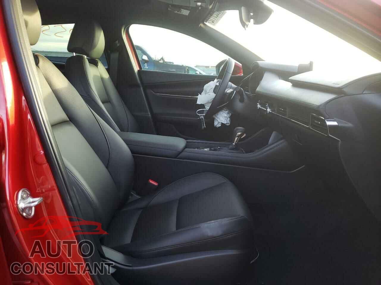 MAZDA 3 2021 - JM1BPBML1M1401612
