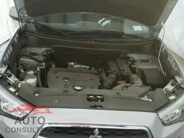 MITSUBISHI OUTLANDER 2015 - 4A4AR3AUXFE019236