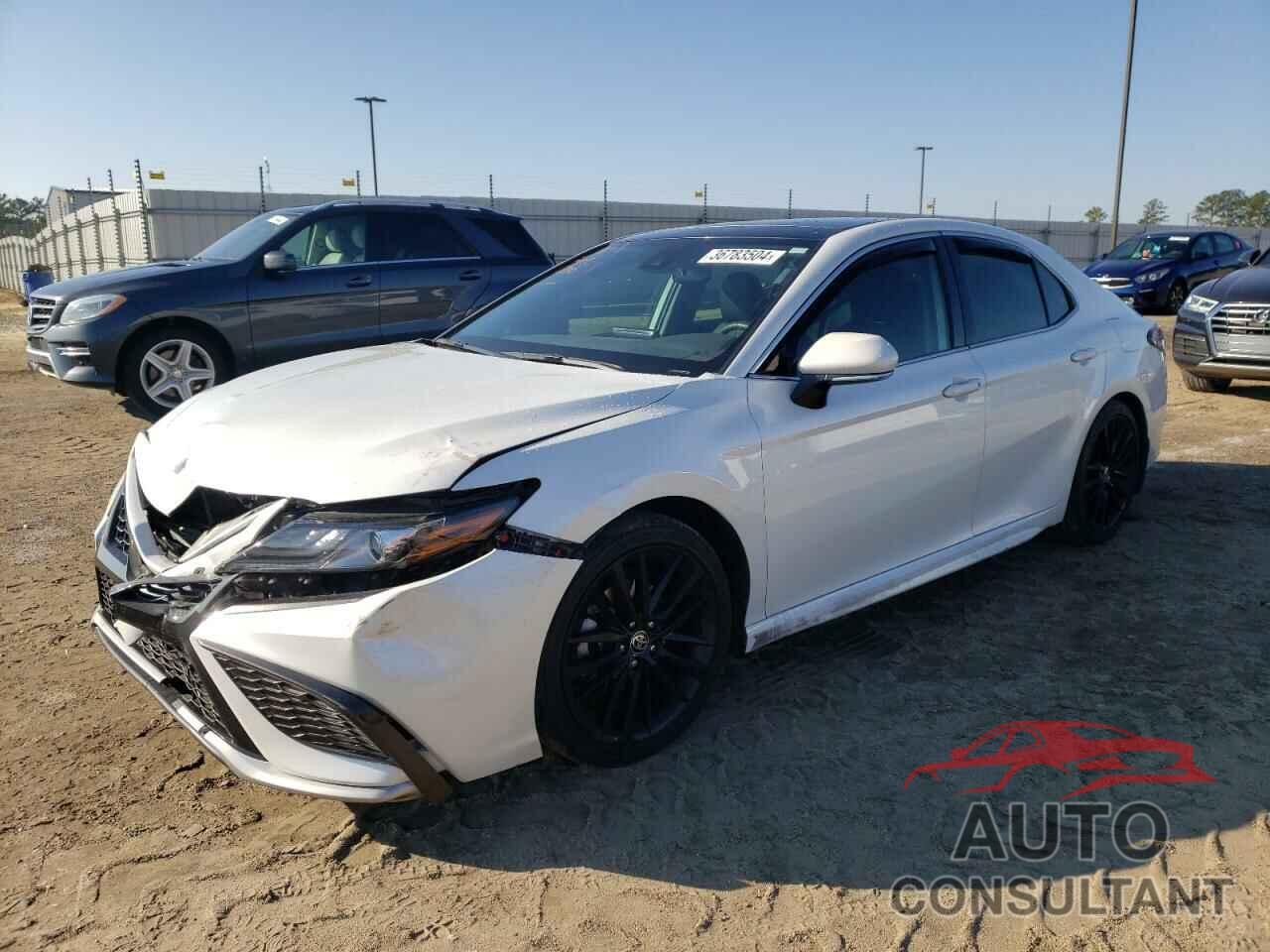 TOYOTA CAMRY 2021 - 4T1K61AKXMU615128