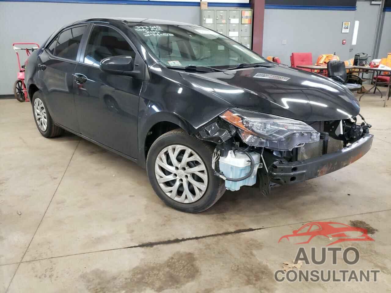 TOYOTA COROLLA 2018 - 2T1BURHEXJC074681