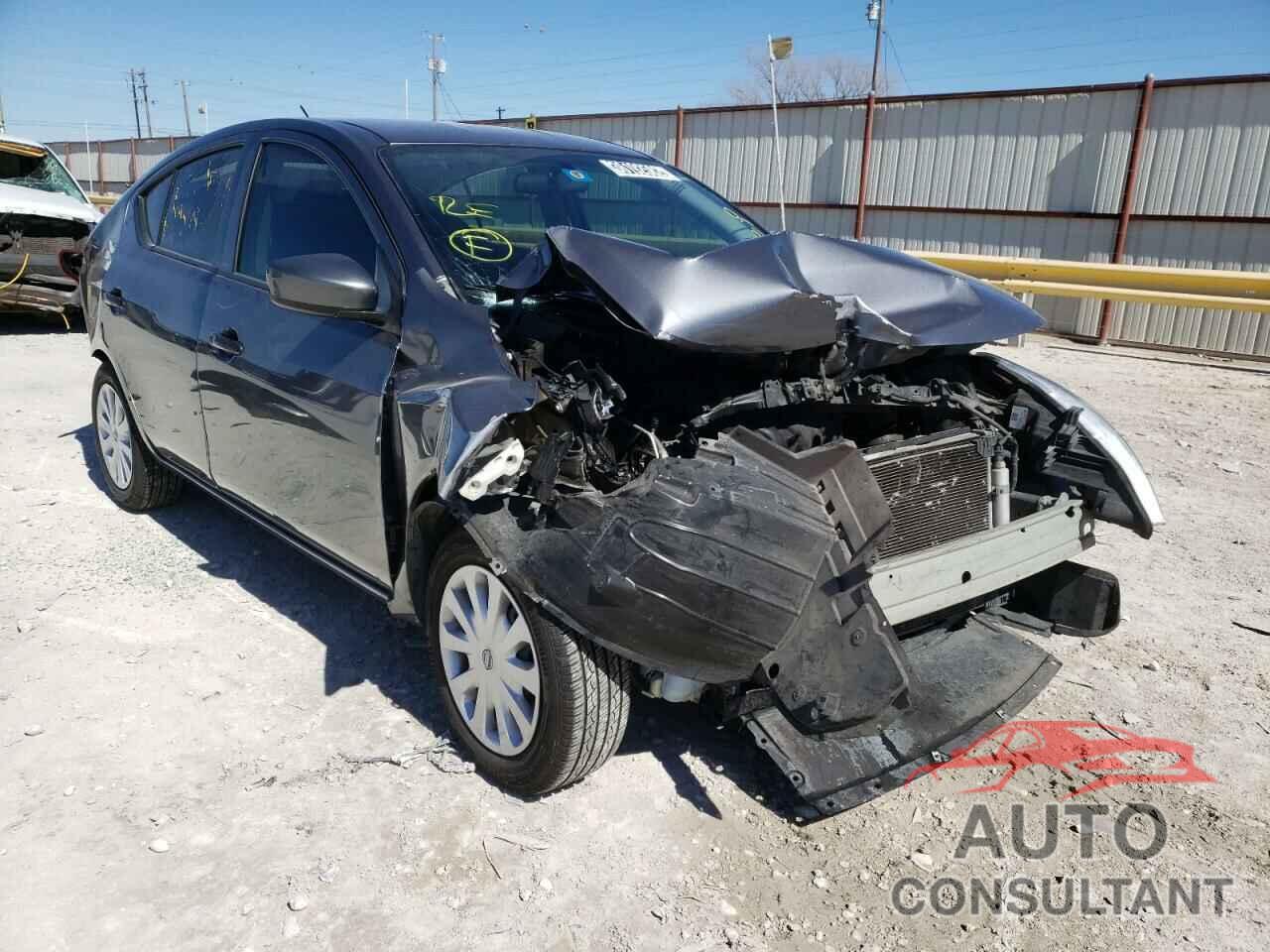 NISSAN VERSA 2019 - 3N1CN7AP4KL807083