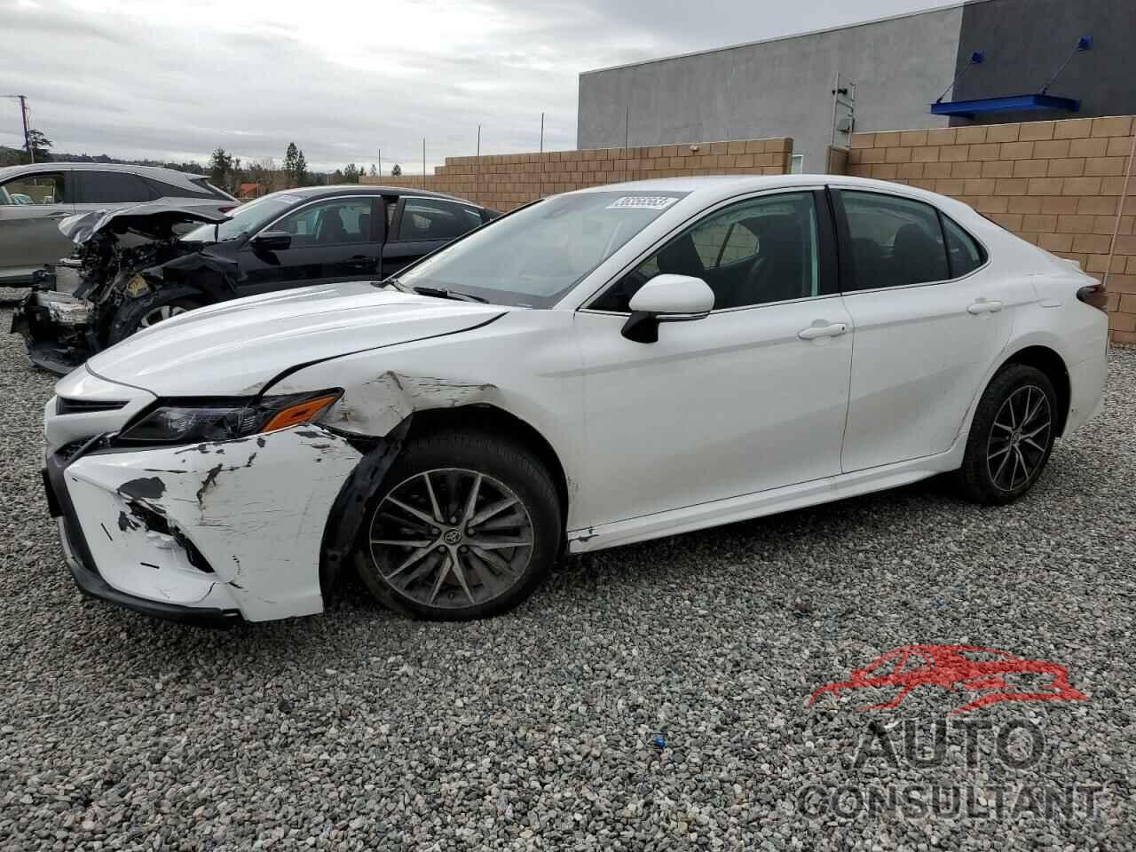 TOYOTA CAMRY 2023 - 4T1G11AK5PU749294