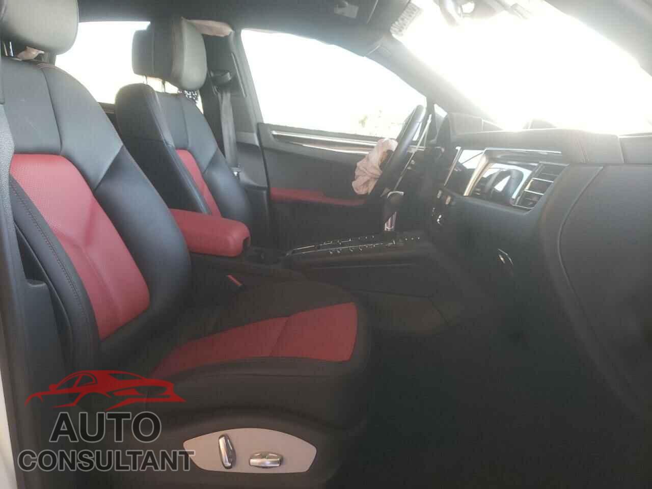 PORSCHE MACAN 2021 - WP1AA2A57MLB01563