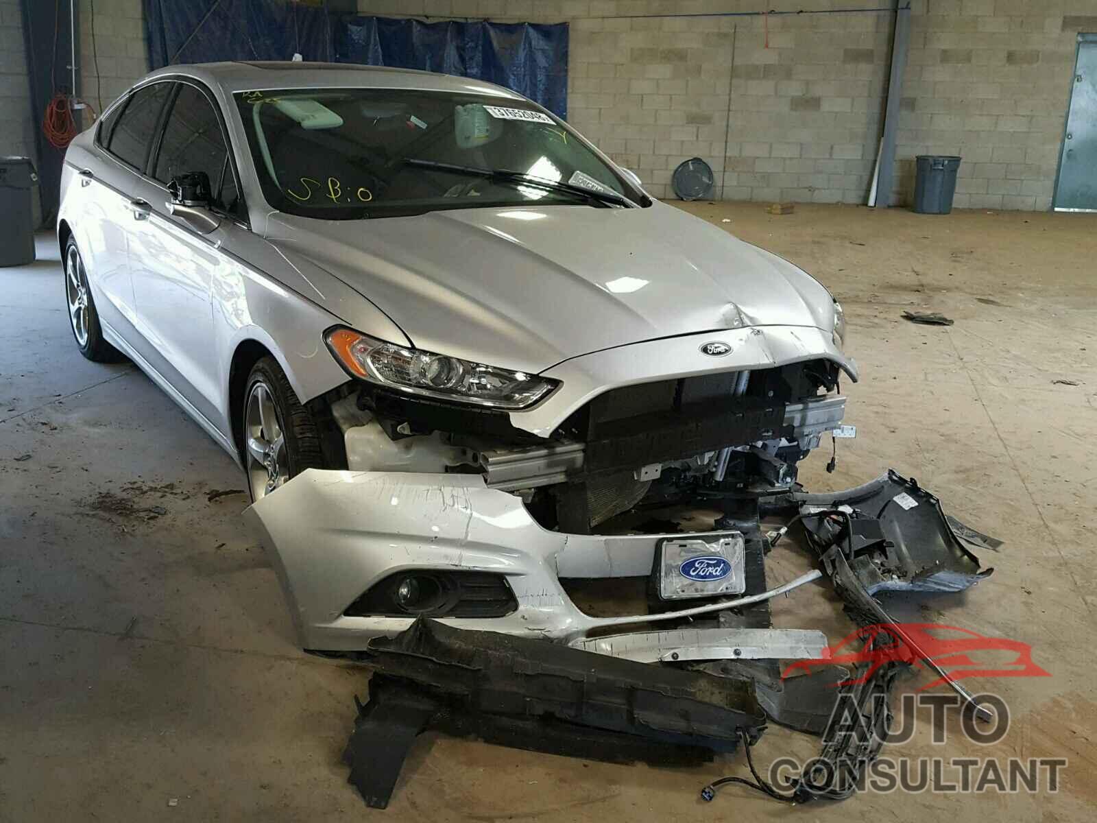 FORD FUSION 2015 - 1FA6P0H78F5104793