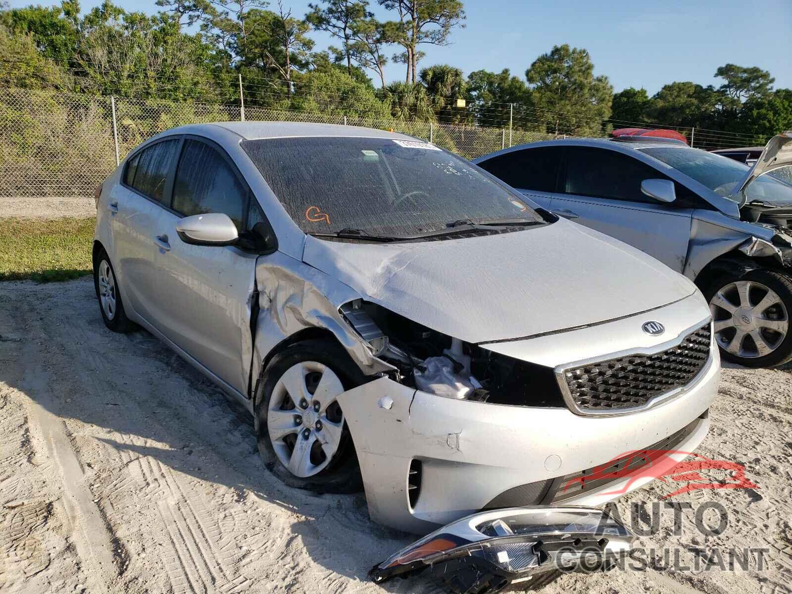 KIA FORTE 2018 - 3KPFK4A79JE169501