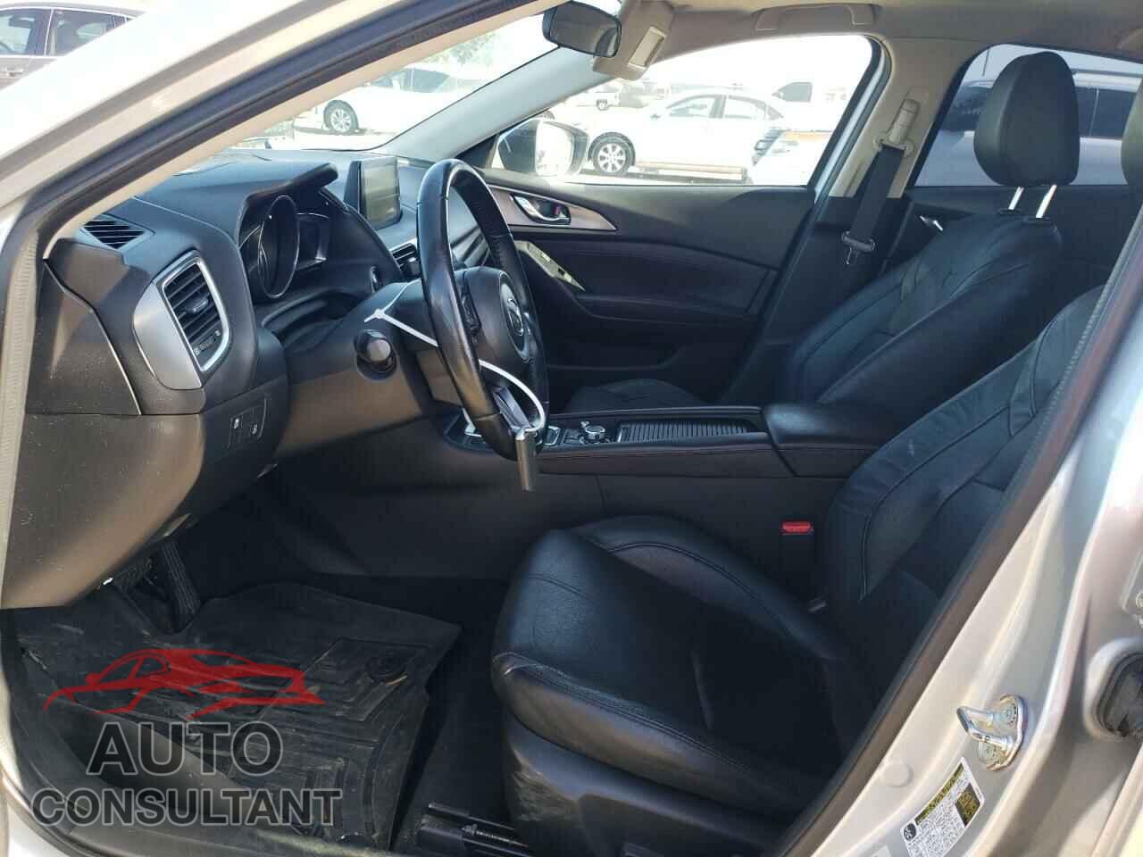 MAZDA 3 2017 - JM1BN1M37H1103877