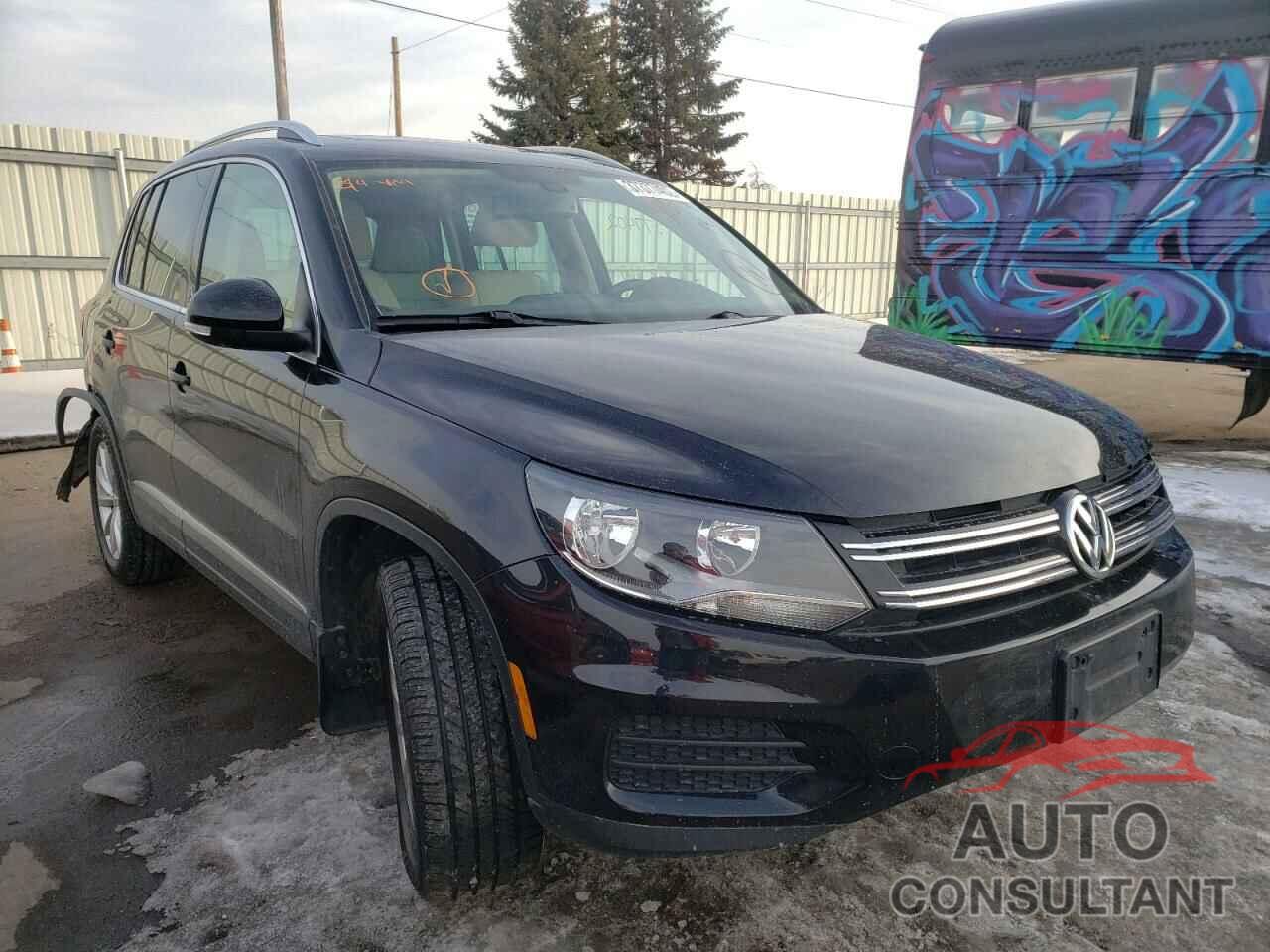 VOLKSWAGEN TIGUAN 2017 - WVGSV7AX6HW504197