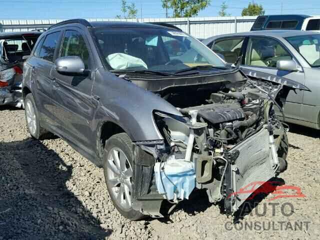 MITSUBISHI OUTLANDER 2015 - 4A4AR4AW2FE046938