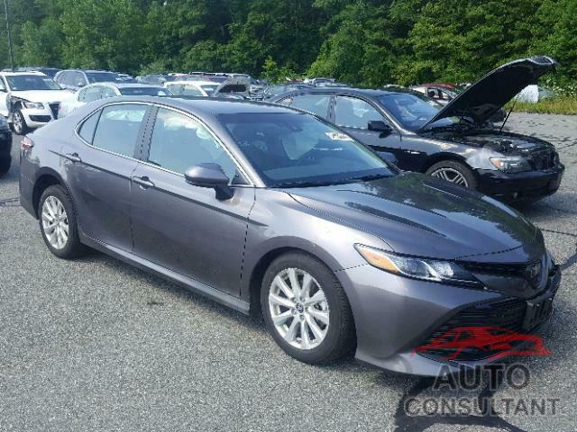 TOYOTA CAMRY 2018 - 4T1B11HK4JU552379