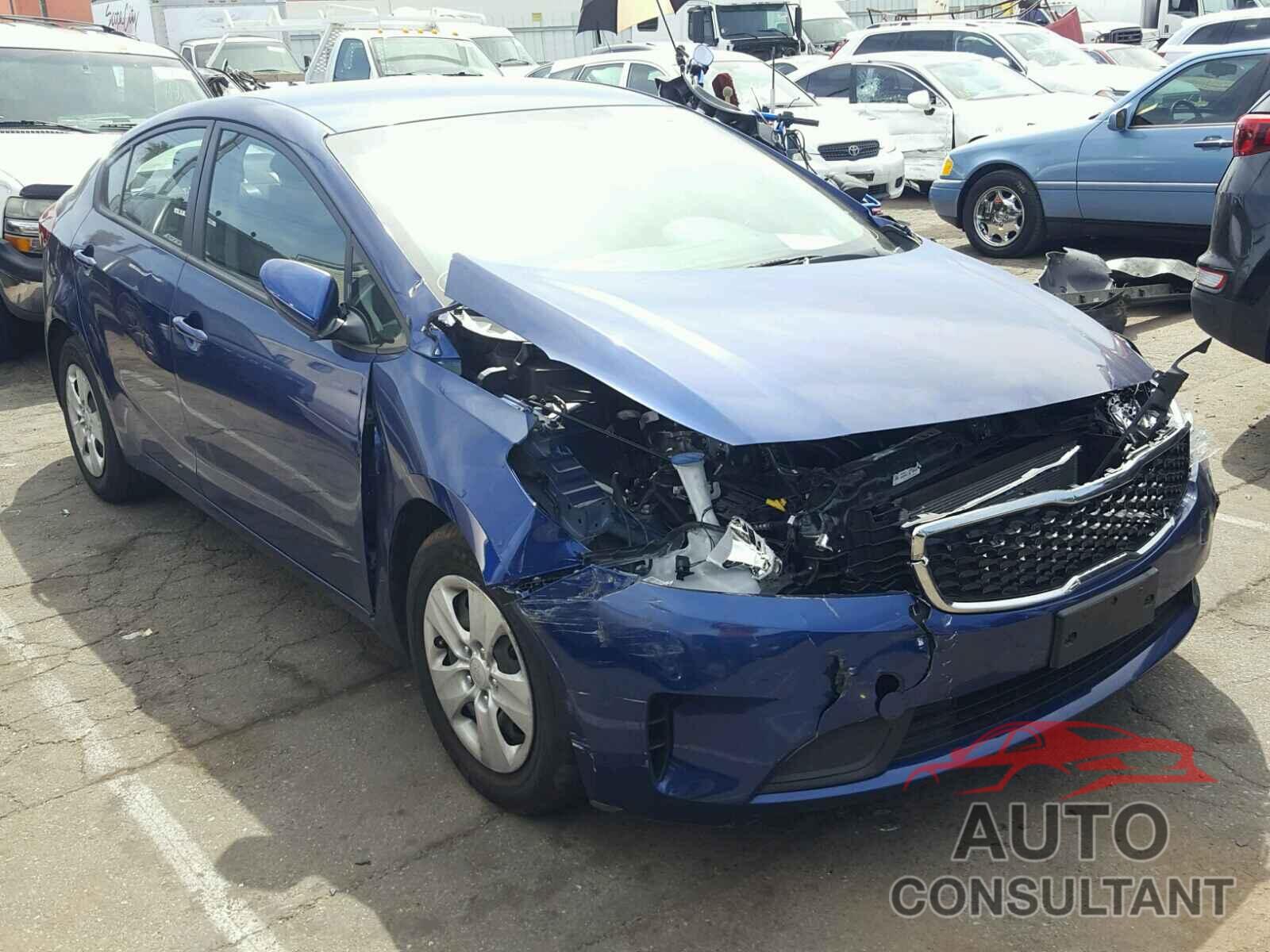 KIA FORTE 2018 - 3KPFL4A74JE183724