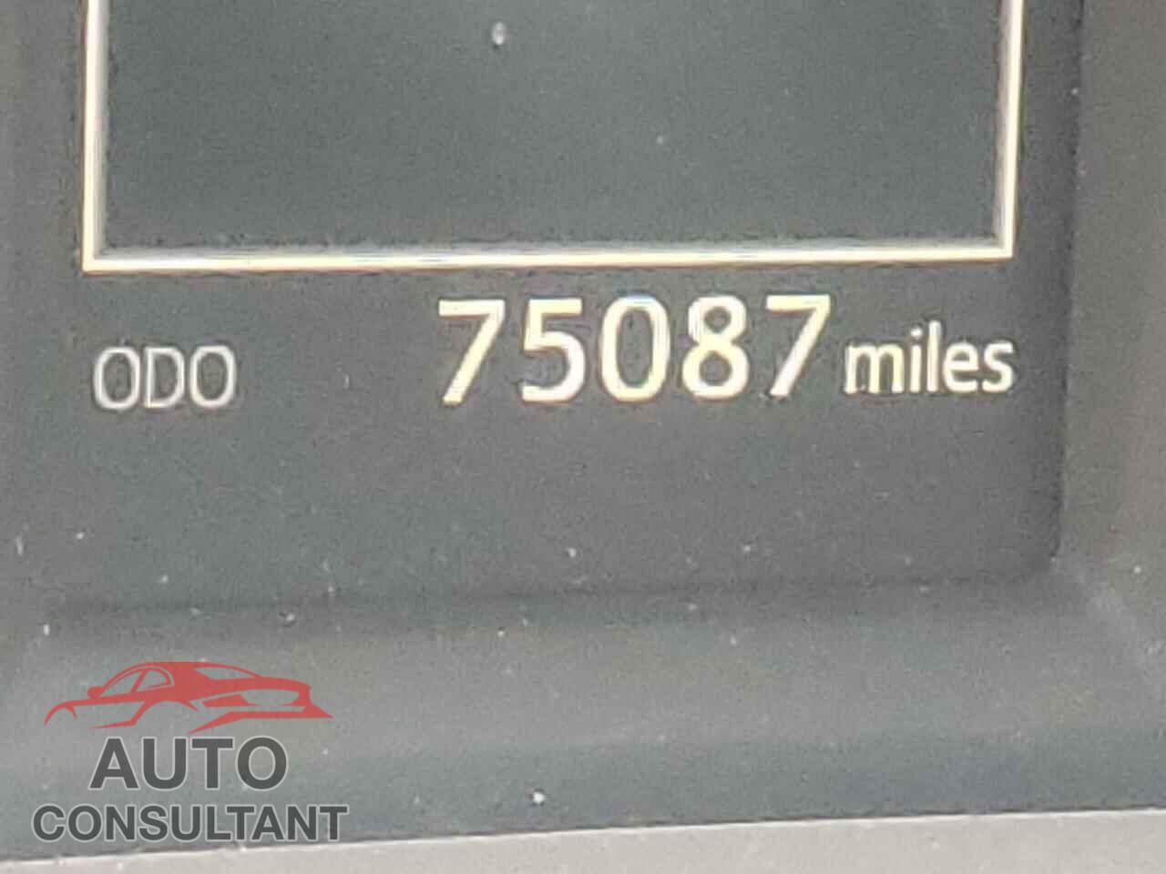 TOYOTA RAV4 2017 - 2T3RFREV5HW555709
