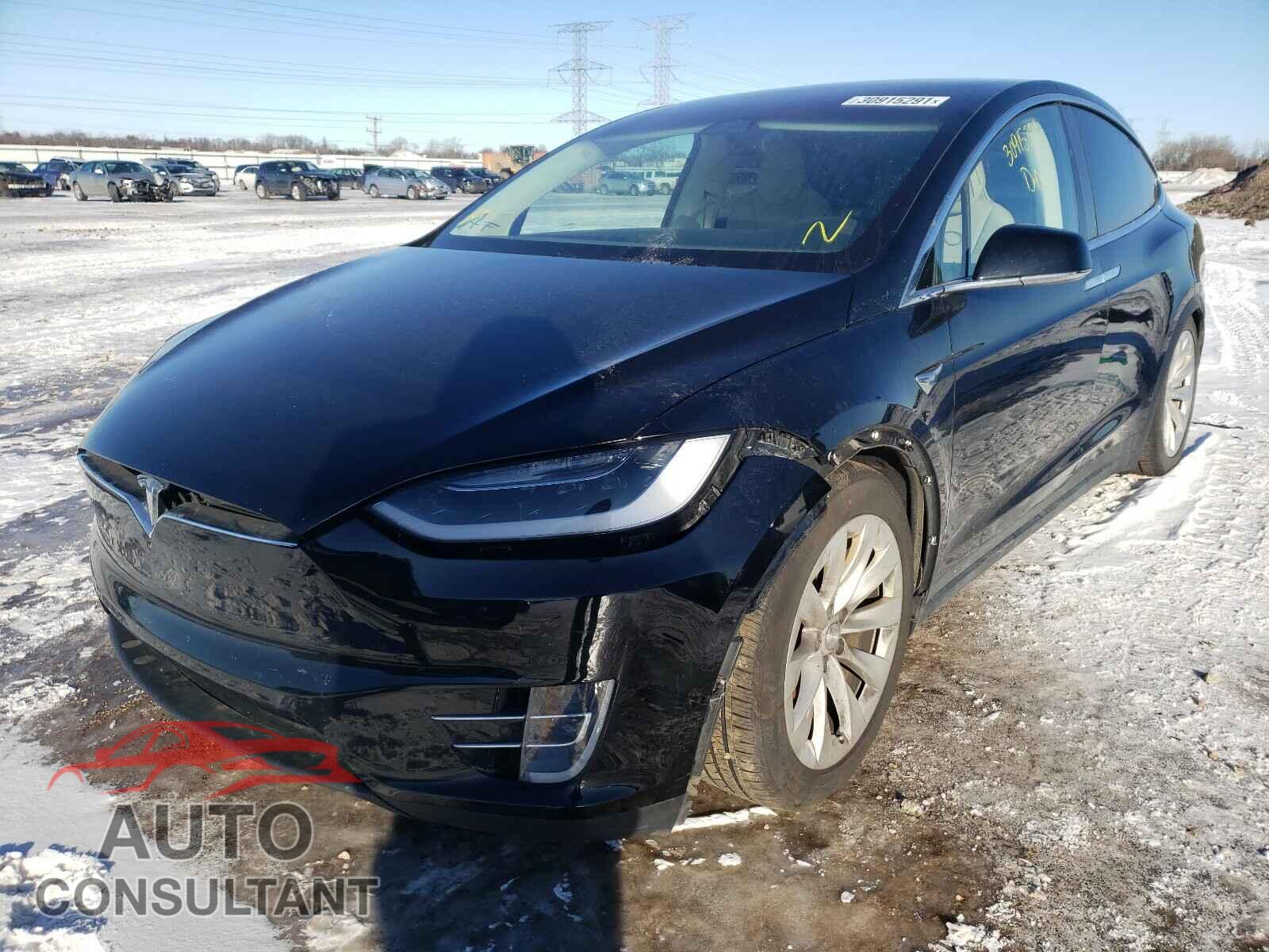 TESLA MODEL X 2017 - 5YJXCDE20HF049168