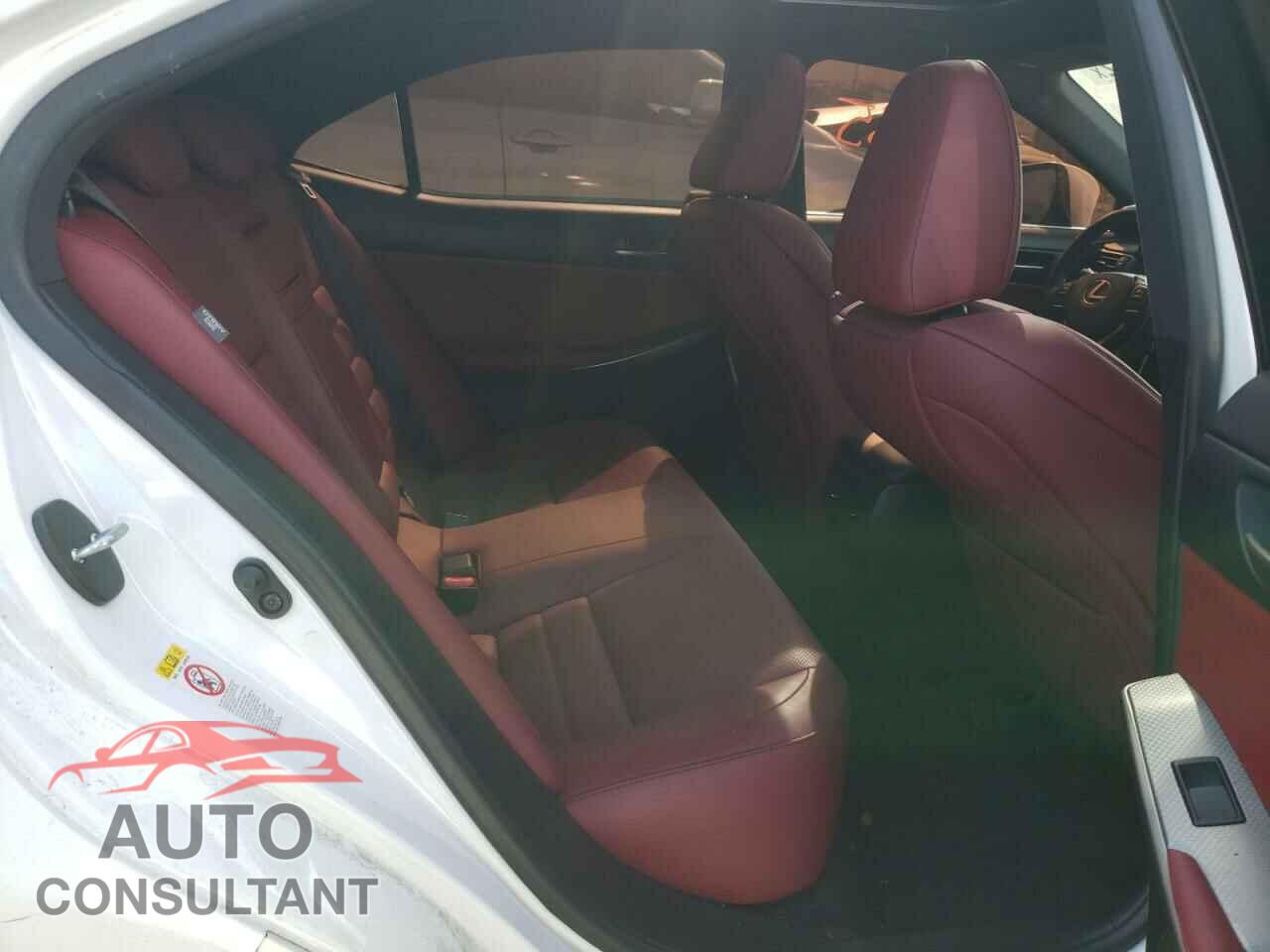 LEXUS IS 2017 - JTHBA1D28H5056465