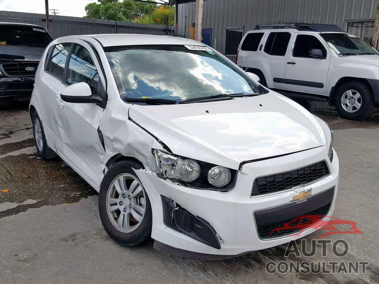 CHEVROLET SONIC 2016 - 1FM5K8D81JGB38620