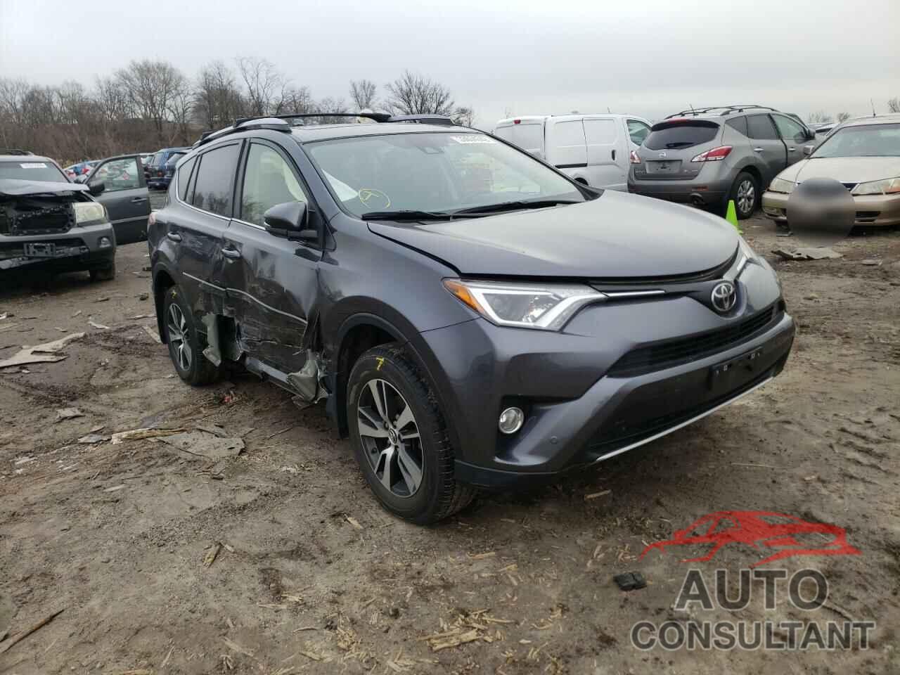TOYOTA RAV4 2017 - JTMRFREV7HD216172