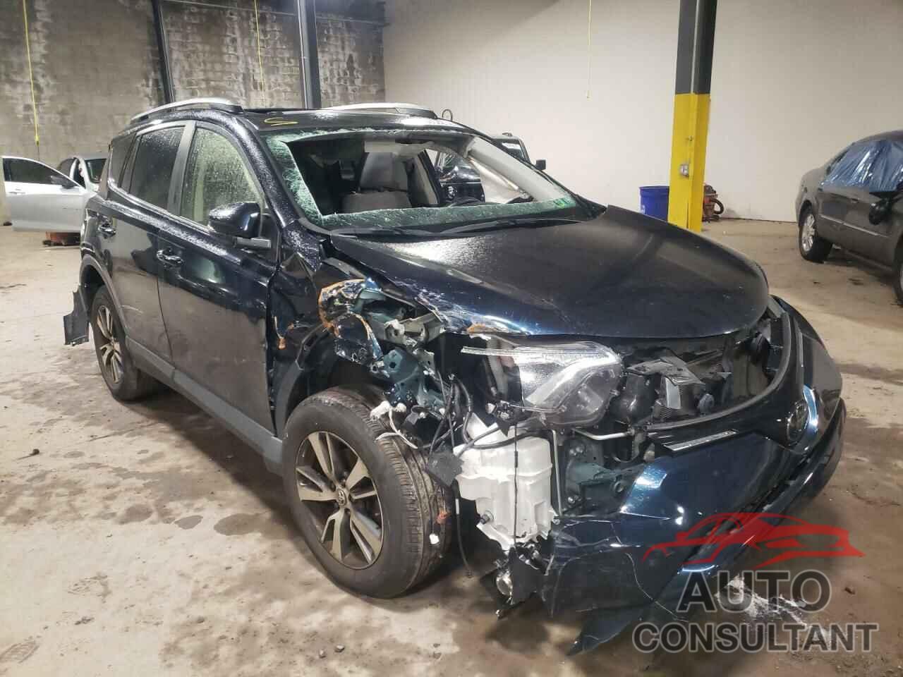 TOYOTA RAV4 2018 - JTMRFREV0JJ236397
