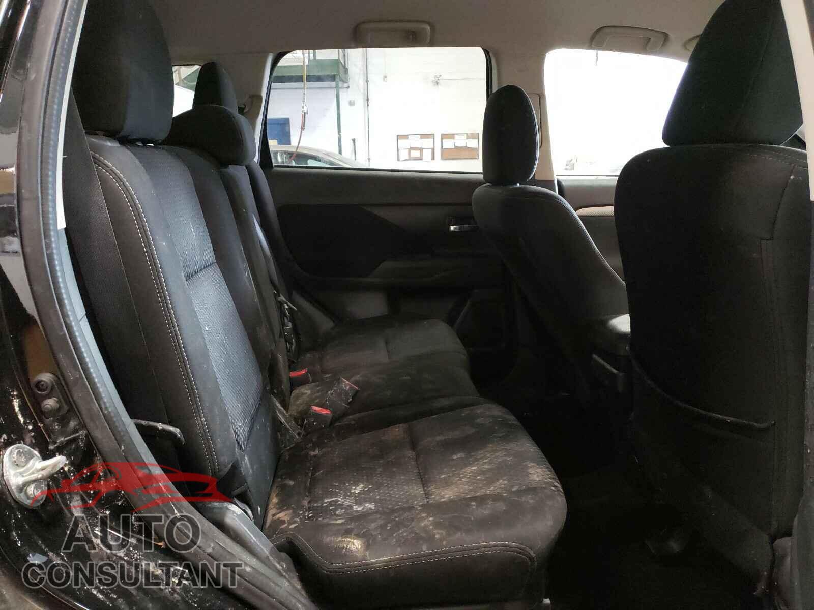 MITSUBISHI OUTLANDER 2017 - JA4AD2A3XHZ014437