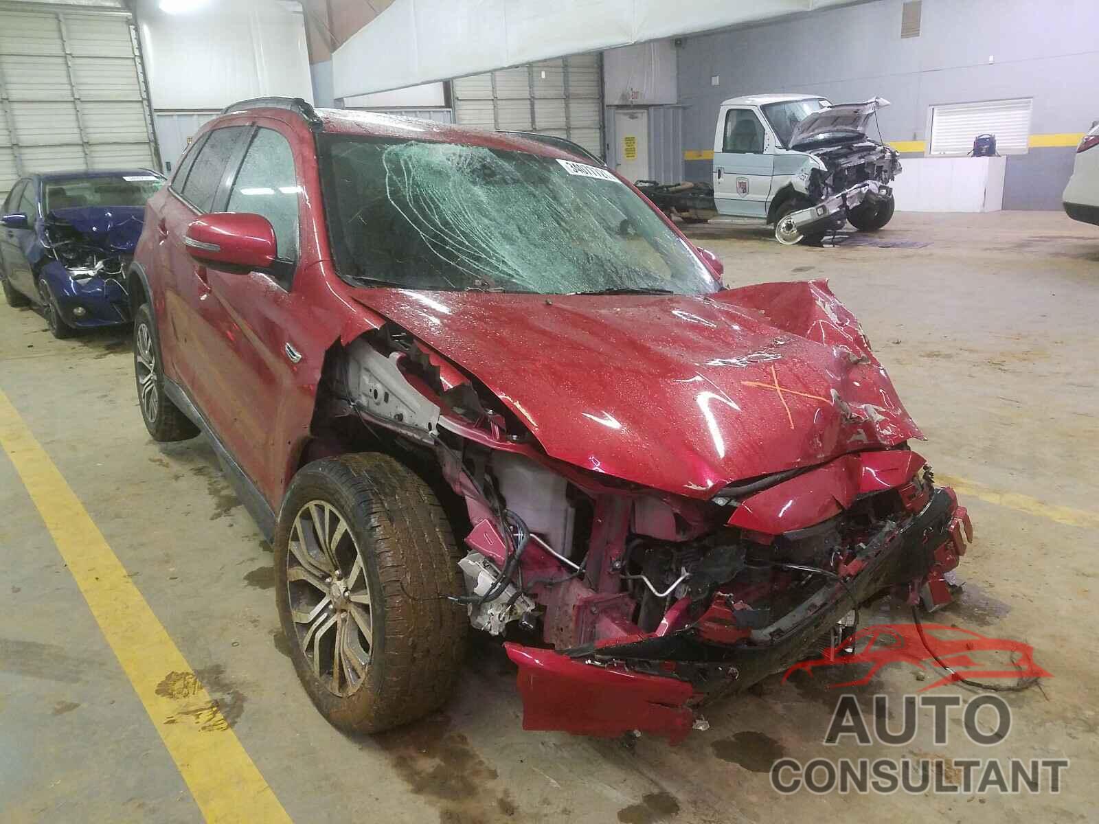 MITSUBISHI OUTLANDER 2018 - JA4AP4AWXJU001591
