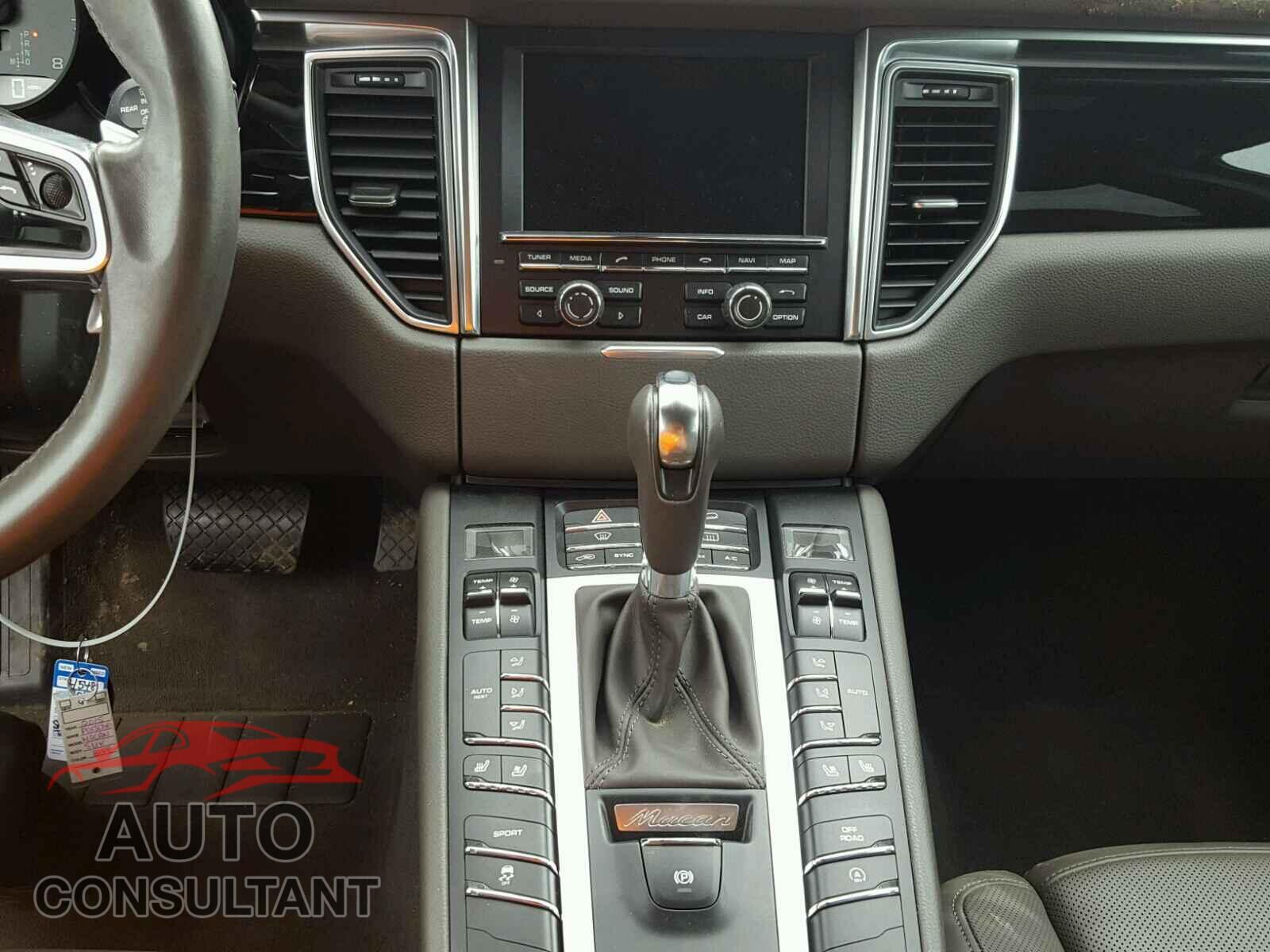 PORSCHE MACAN 2015 - WP1AB2A52FLB42618