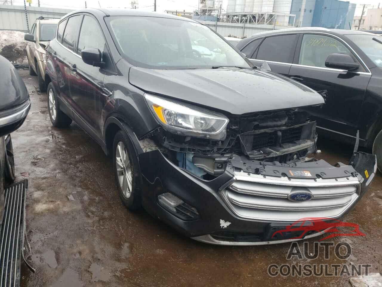 FORD ESCAPE 2017 - 1FMCU9GD7HUC04387